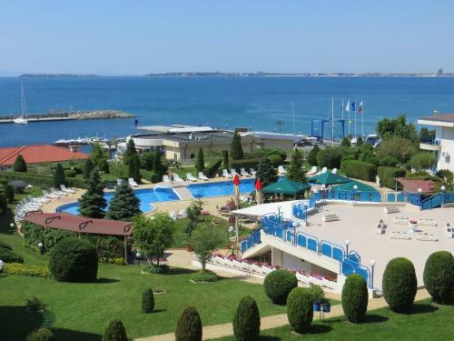 Holiday Apartment In Riviera Complex