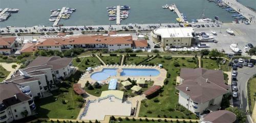 Holiday Apartment In Riviera Complex