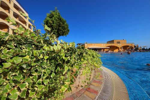 Menada Grand Resort Apartments