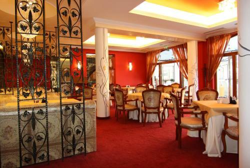 Vineyards Hotel