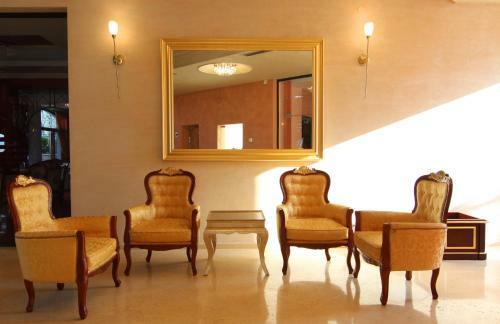 Vineyards Hotel