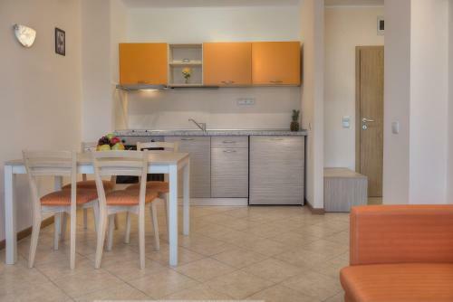 Aparthotel Pmg Royal Sun Apartments