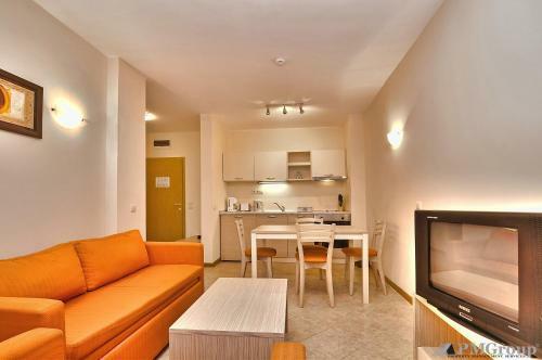Aparthotel Pmg Royal Sun Apartments