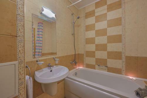 Aparthotel Pmg Royal Sun Apartments