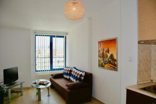 Rainbow Aparthotel