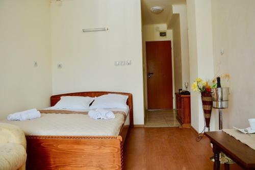 Rainbow Aparthotel
