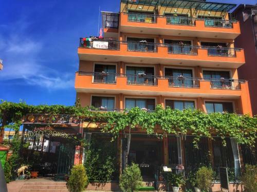 Hotel Deykin