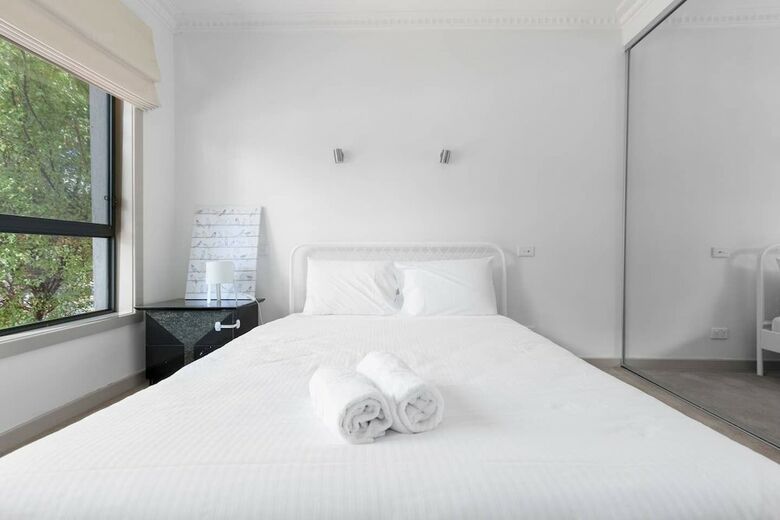 Spacious 3bedrooms Big House@mitcham