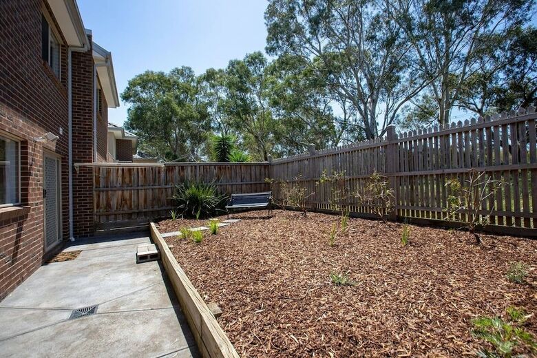 Peaceful Designer 2br@leafy Mill Park