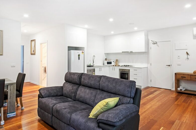 Woody Lifestyle One Bedroom Apartment