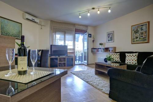 Apartment Sahala