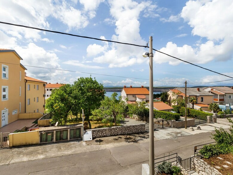 Simplistic Apartment In Jadranovo Near Sea Beach