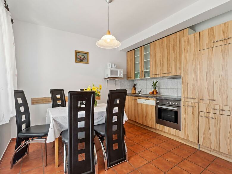 Simplistic Apartment In Jadranovo Near Sea Beach