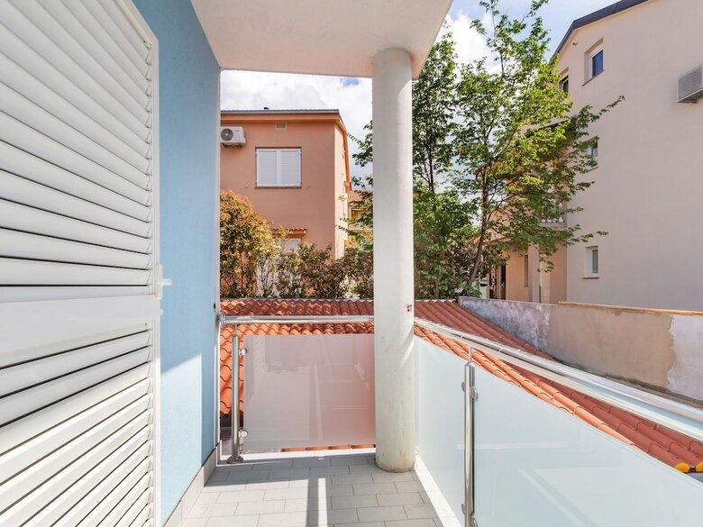 Simplistic Apartment In Jadranovo Near Sea Beach