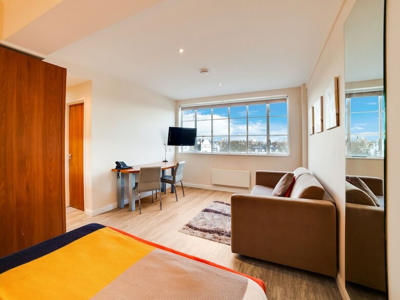 Apartamentos Simplistic Studio In London With Jacuzzi