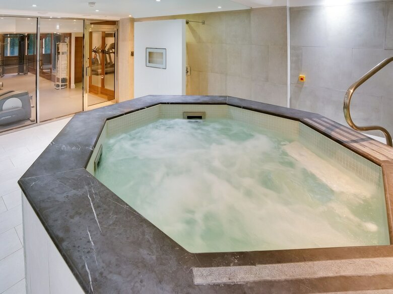 Apartamentos Simplistic Studio In London With Jacuzzi