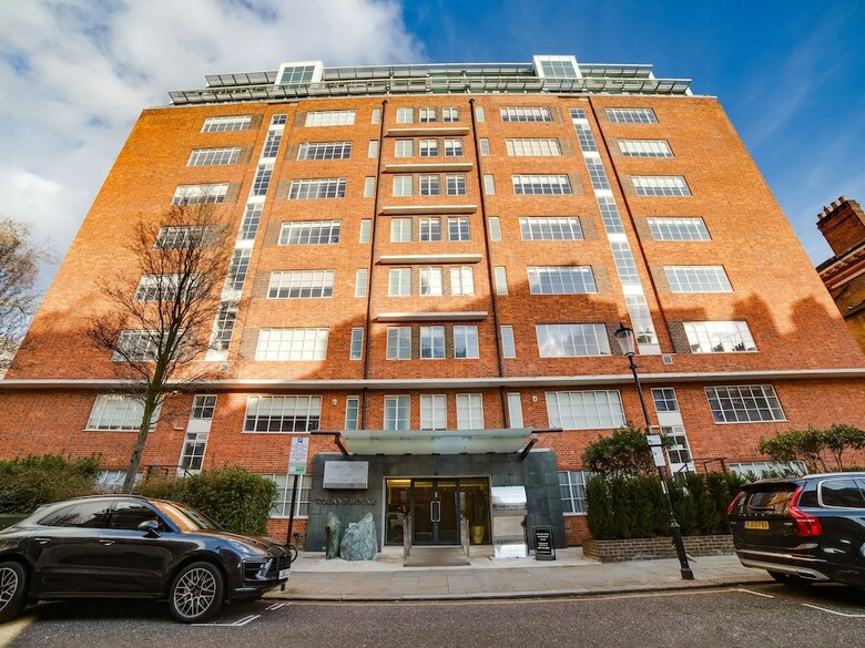 Apartamentos Simplistic Studio In London With Jacuzzi