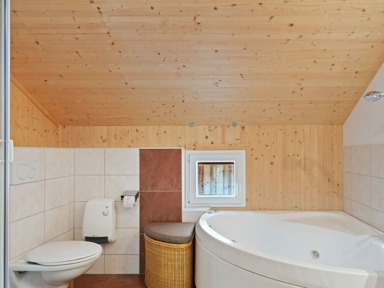 Premium Chalet In Hohentauern With Jacuzzi