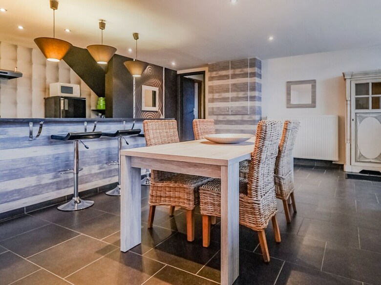 Cosy Chalet In G�romont With Garden And Barbecue