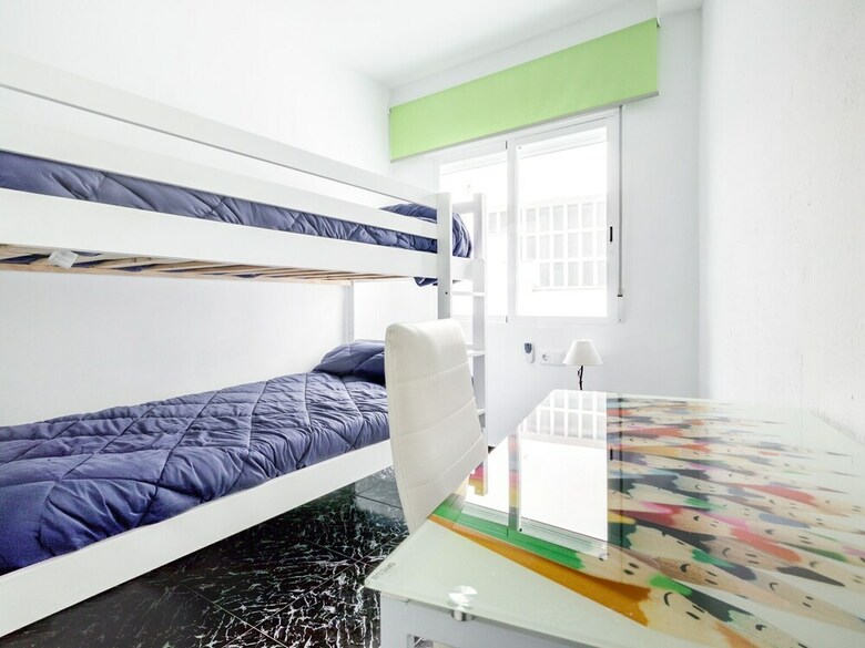 Modern Apartment In C�rdoba Near Historical Monuments