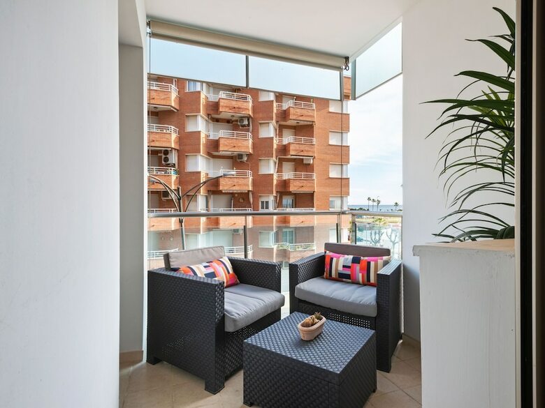 Modern Apartment In A Quiet Area