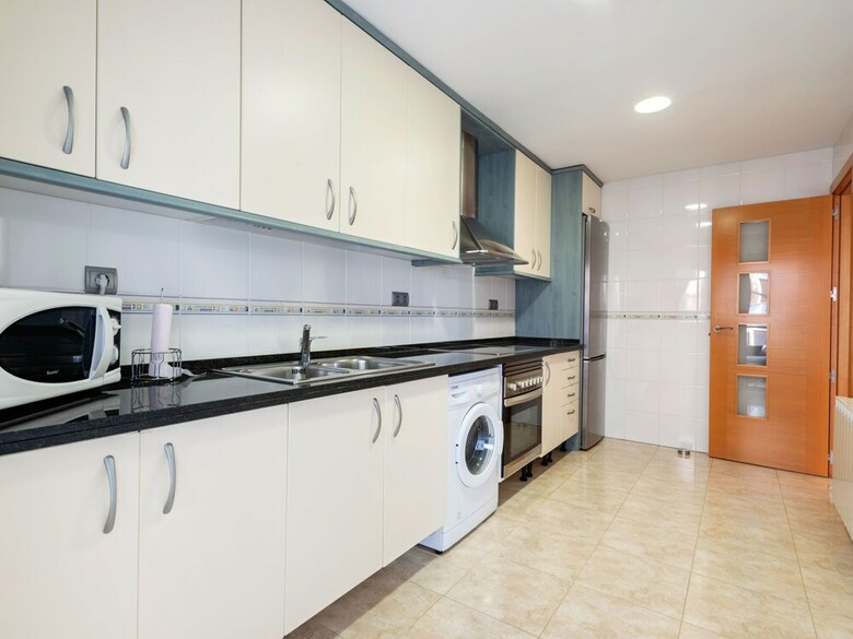 Modern Apartment In A Quiet Area