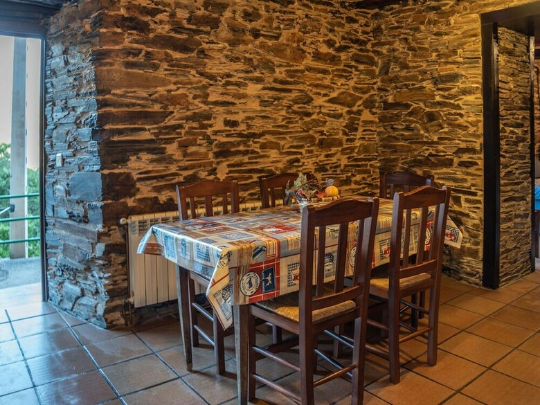 Secluded Cottage In Arnado With Balcony