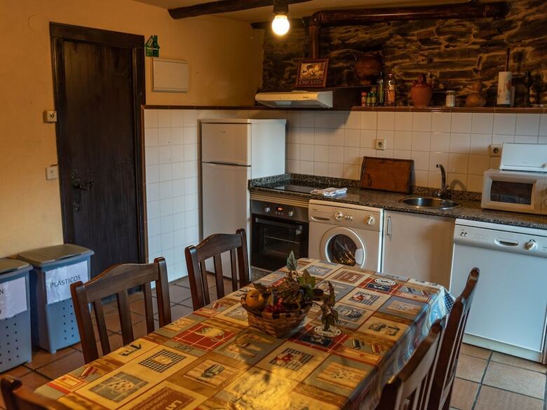 Secluded Cottage In Arnado With Balcony