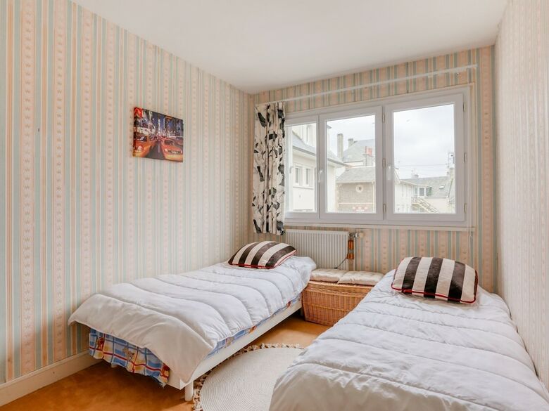 Beachfront Apartment In Grancamp-maisy With Terrace