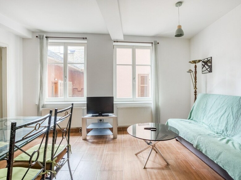 Sober Holiday Home In Selestat Near Humanist Library