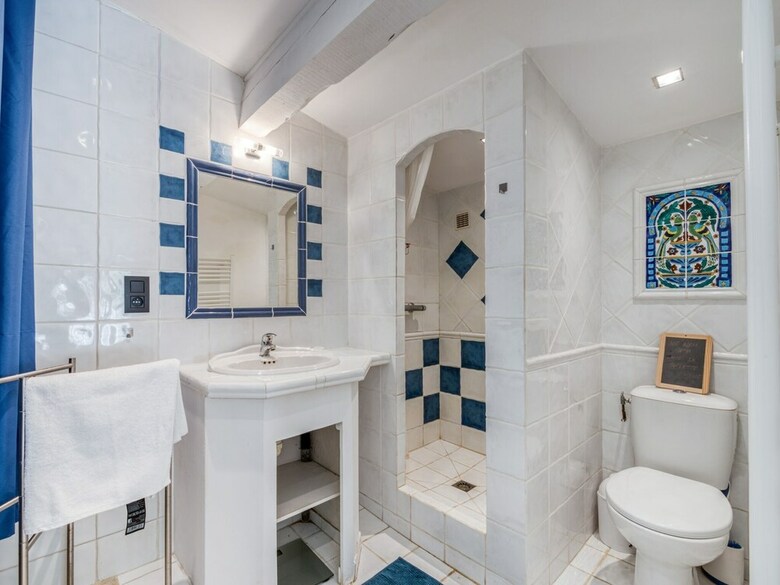 Charming Villa With Private Pool And In Quiet Area In La M�le