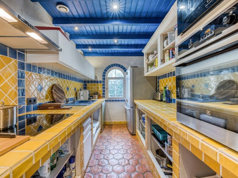 Charming Villa With Private Pool And In Quiet Area In La M�le