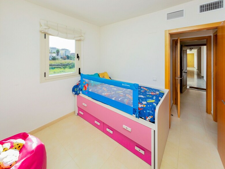 Majestic Apartment In D�nia With Jacuzzi
