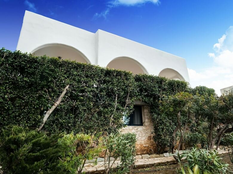 Vintage Holiday Home In Likorema With Terrace