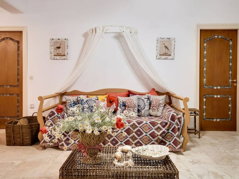 Vintage Holiday Home In Likorema With Terrace