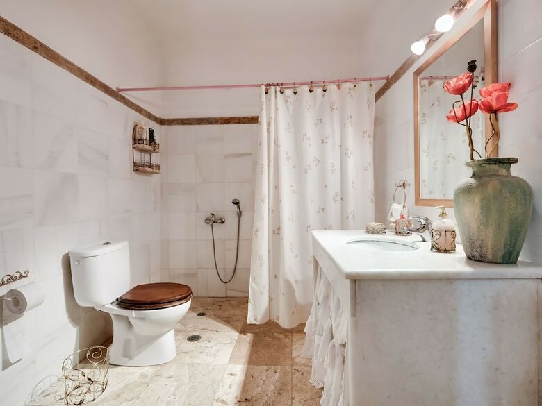 Vintage Holiday Home In Likorema With Terrace