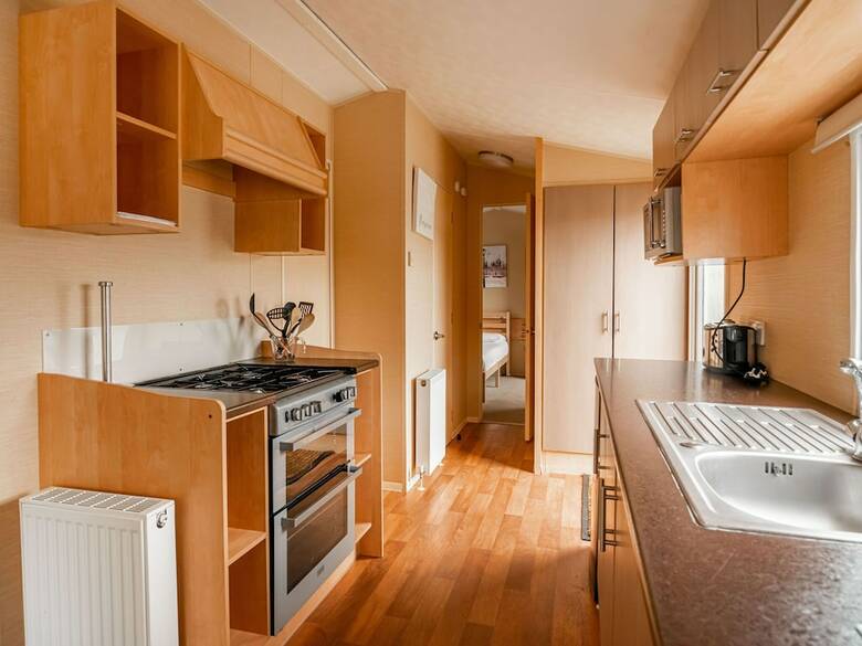 Simplistic Home In Hastings Near Old Town