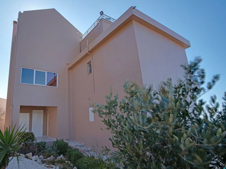 Alluring Villa In Saronida With Private Swimming Pool