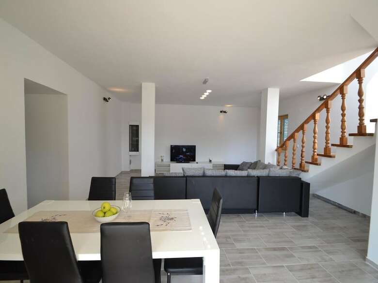 Attractive Holiday Home In Zadar With Private Swimming Pool