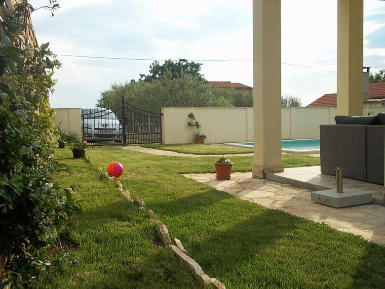 Attractive Holiday Home In Zadar With Private Swimming Pool