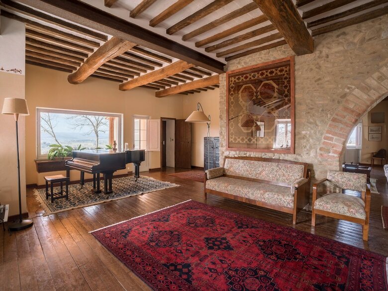 Vintage Holiday Home In Collazzone With Swimming Pool
