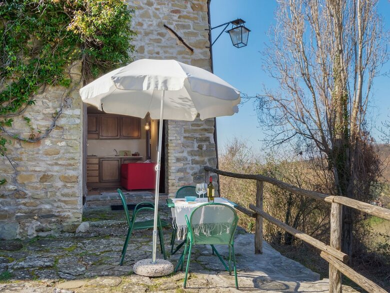 Captivating Apartment In Assisi With Swimming Pool