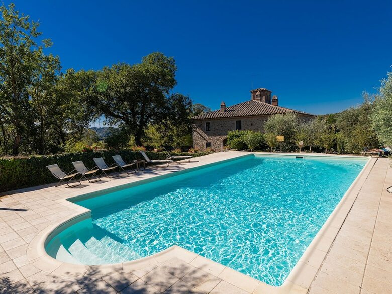 Traditional Apartment In Rapolano Terme With Swimming Pool