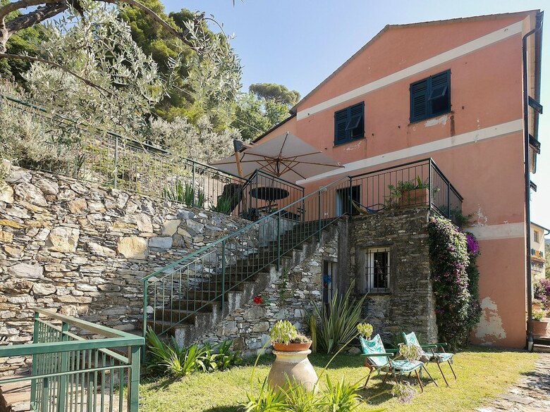 Dreamy Holiday Home In Recco With Swimming Pool