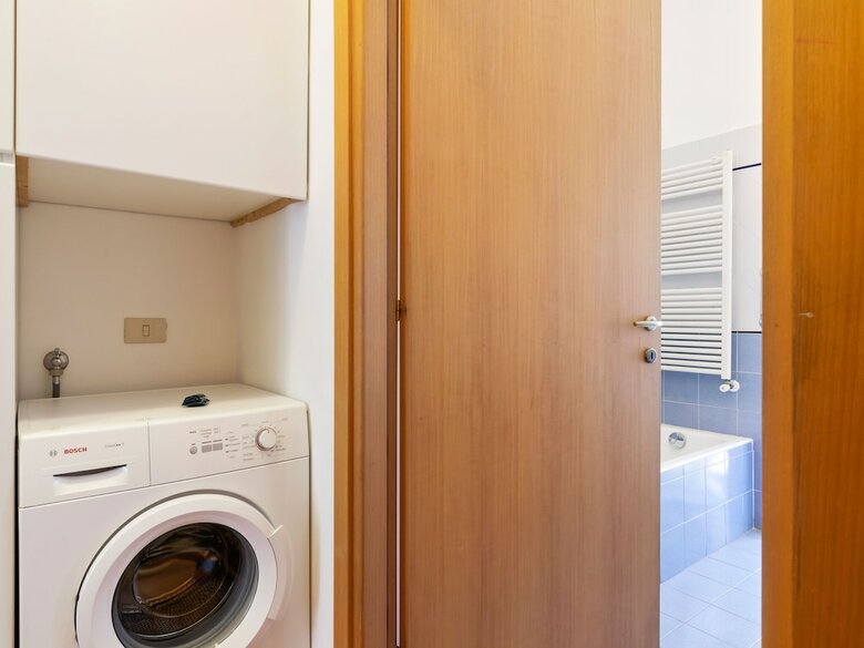 Spacious Apartment In Rapallo With Balcony