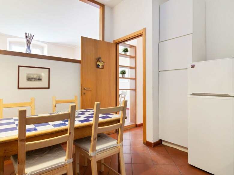 Spacious Apartment In Rapallo With Balcony
