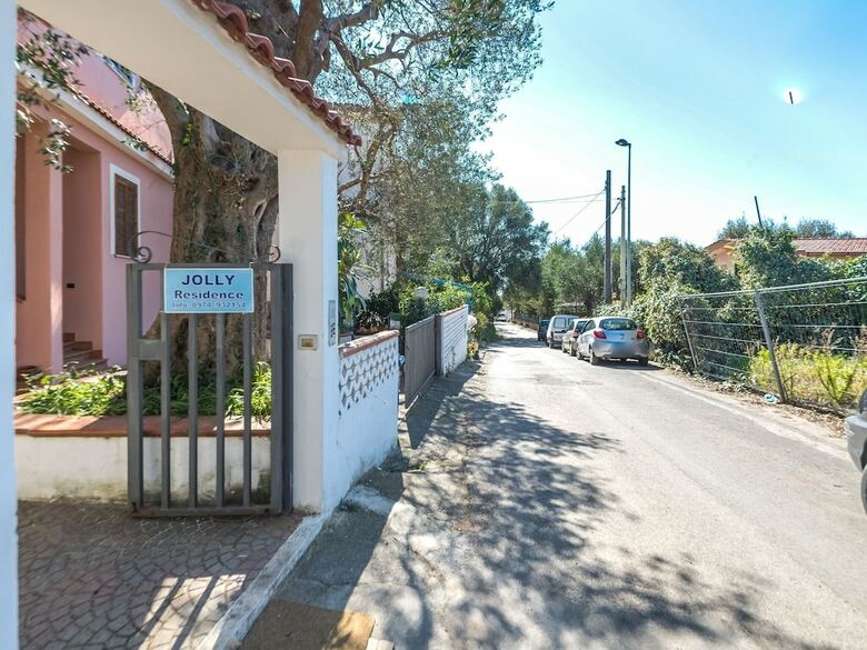 Contemporary Apartment In Marina Di Camerota