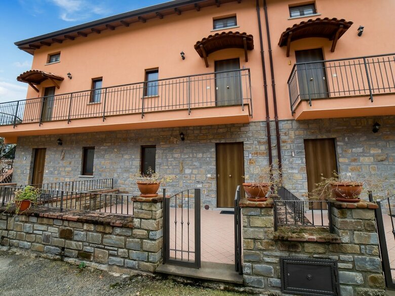 Hill View Apartment In Bosco With Terrace