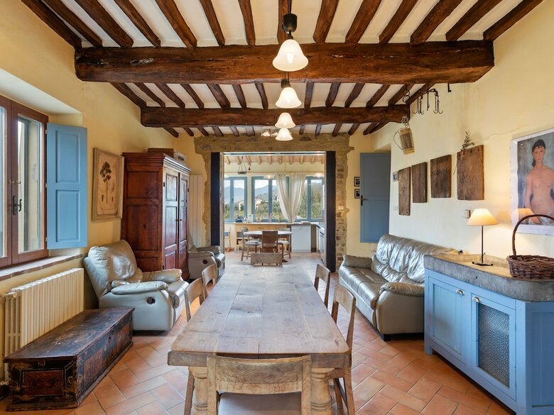 Pretty Holiday Home In Castiglion Fiorentino With Pool