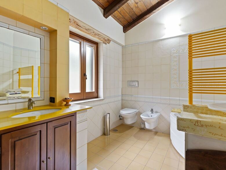 Valley-view Villa In San Mango D'aquino With Jacuzzi